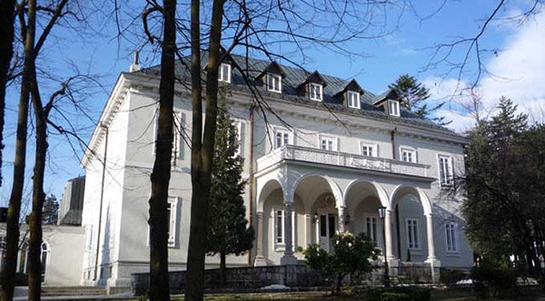 Titanic-Carpathia u Cetinju